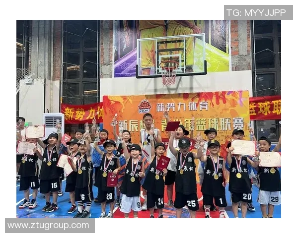 杭州足球队在全国锦标赛中的拼搏历程与荣耀时刻回顾