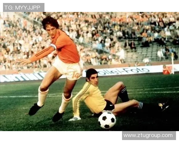 荷兰足球传奇前锋的辉煌历史与影响力探讨