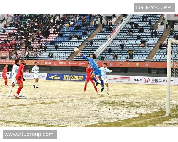 西安足球队荣登足球团队协作排行榜首位展现卓越团队精神与实力