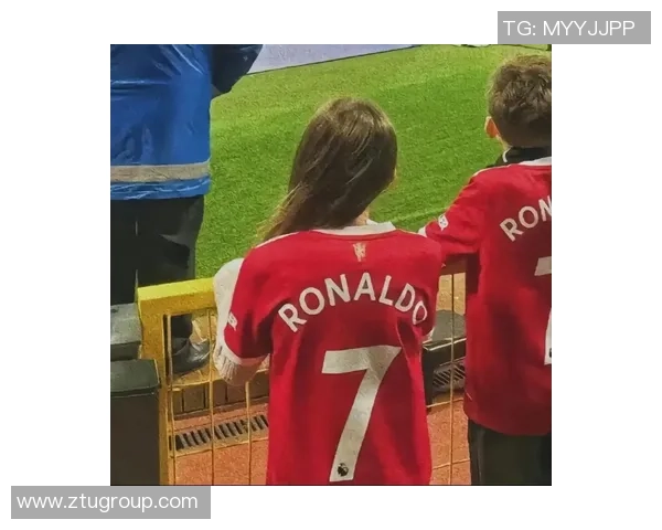 足球明星迷你头像女的魅力展现与个性化设计探索