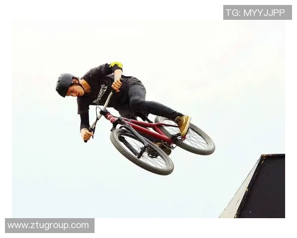 极限运动纪实:记录成都极限运动队的奋斗经历_1 极限运动纪实:记录成都极限运动队的奋斗经历_1